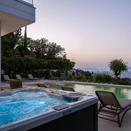 Vista By Del Sol فيلة Rhodes City