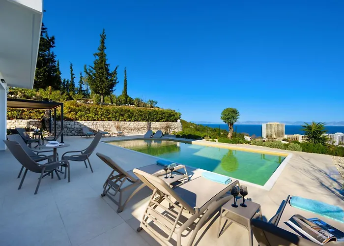 Vista By Del Sol Rhodes City