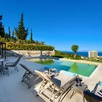 Vista By Del Sol Rhodes City